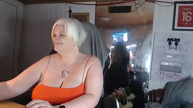 sexychazza16 online show from November 2025 08:44:01 PM