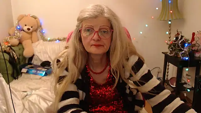 Snapshot of BlairFort chatting on December 2024 02:53:02 AM BlairFort online show from December 2024 02:53:02 AM