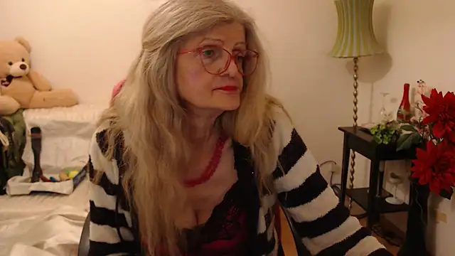 Snapshot of BlairFort chatting on January 2025 05:31:01 PM BlairFort online show from January 2025 05:31:01 PM