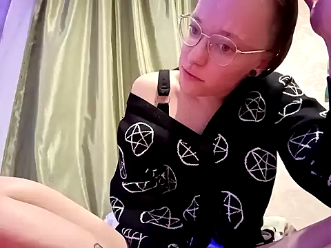 Snapshot of Aelita_bb chatting on January 2025 02:41:02 PM Aelita bb online show from January 2025 02:41:02 PM