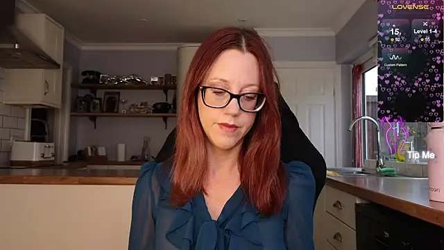 stripmequick online show from October 2025 09:21:01 AM