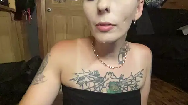 Snapshot of TeenyDoll chatting on July 2026 03:39:01 AM TeenyDoll online show from July 2026 03:39:01 AM