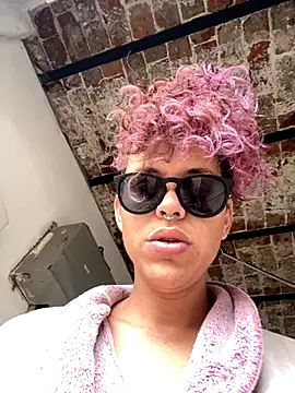 Alicbranca online show from September 2025 07:37:01 PM