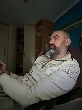 pollito1985 2 online show from September 2025 09:25:02 AM