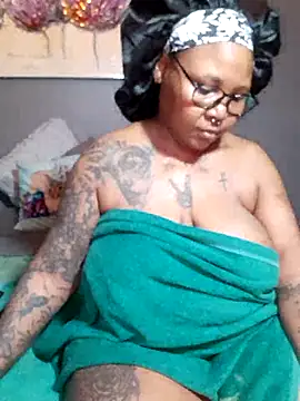 Snapshot of PearlSexxy69 chatting on March 2025 03:40:01 PM PearlSexxy69 online show from March 2025 03:40:01 PM