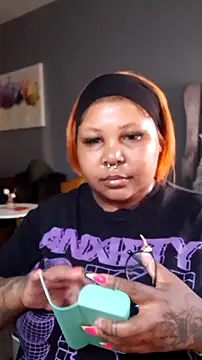 Snapshot of PearlSexxy69 chatting on November 2025 01:44:02 PM PearlSexxy69 online show from November 2025 01:44:02 PM