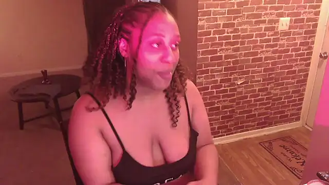 Snapshot of EntitledMistress chatting on March 2026 07:25:02 AM EntitledMistress online show from March 2026 07:25:02 AM