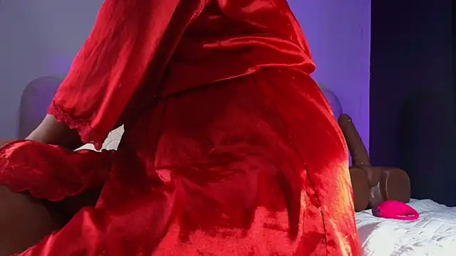 sofi decker online show from November 2025 12:27:01 PM