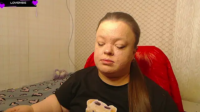 Snapshot of Janiffer_MiMi chatting on December 2025 06:49:02 PM Janiffer MiMi online show from December 2025 06:49:02 PM