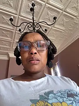 BADFATASS85 online show from December 2025 11:52:02 AM