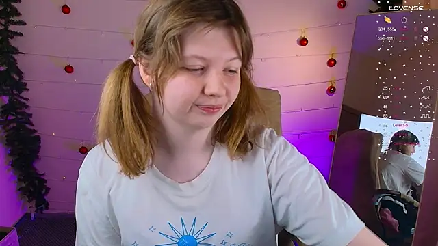 Snapshot of Vivian_cutie chatting on December 2024 06:35:01 PM Vivian cutie online show from December 2024 06:35:01 PM