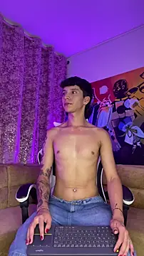 JacoboSwam online show from October 2025 05:24:01 AM