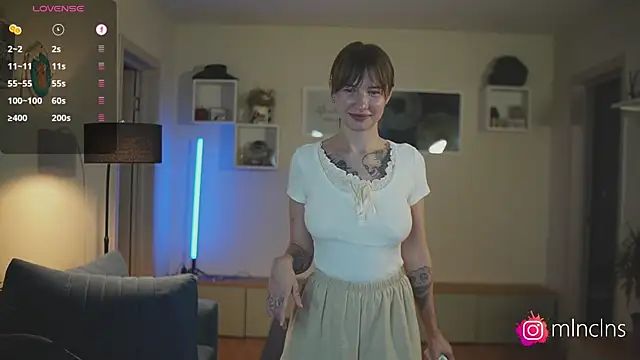 melanielwithu online show from July 2026 07:17:01 PM