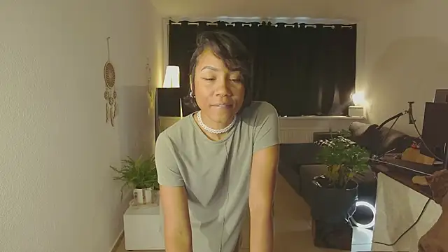 Therainqueen online show from January 2026 11:15:02 AM