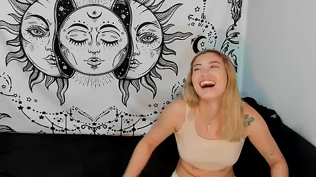 Snapshot of Abby_Scott01 chatting on March 2025 05:00:01 AM Abby Scott01 online show from March 2025 05:00:01 AM