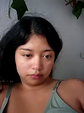 Peach Girll online show from September 2025 12:27:02 PM