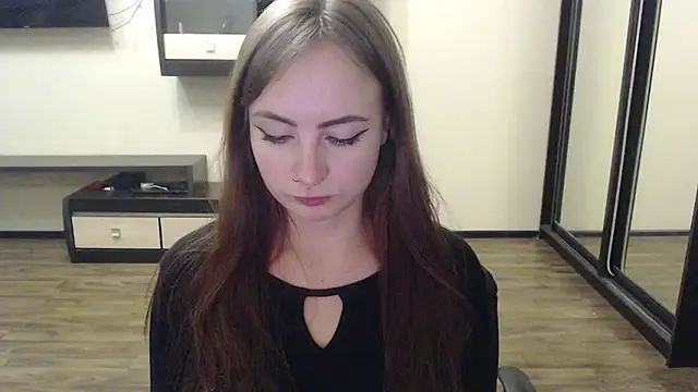 Laralianna online show from December 2024 06:39:02 PM