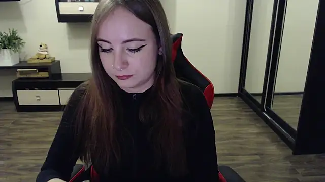 Laralianna online show from September 2025 02:39:02 PM