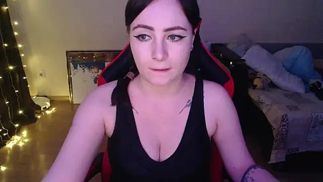 Laralianna online show from January 2026 04:26:01 AM