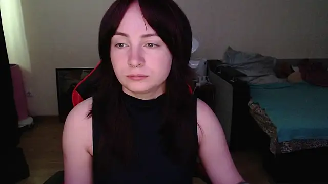 Snapshot of Laralianna chatting on July 2026 05:03:02 AM Laralianna online show from July 2026 05:03:02 AM