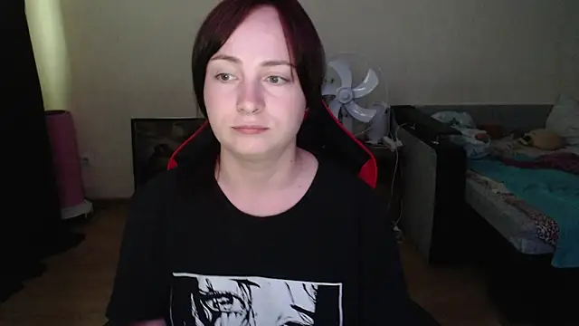 Snapshot of Laralianna chatting on July 2026 09:49:01 AM Laralianna online show from July 2026 09:49:01 AM