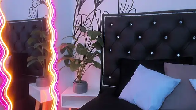 Snapshot of Sweet_Ariadna_ chatting on March 2026 12:18:01 PM Sweet Ariadna online show from March 2026 12:18:01 PM