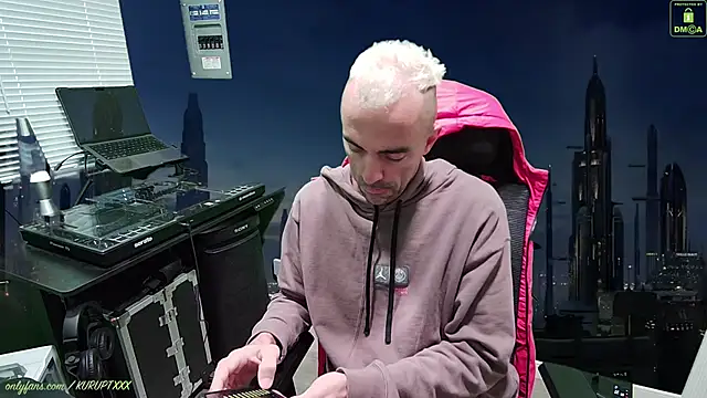 kuruptxxx live online show from January 2025 08:54:02 PM