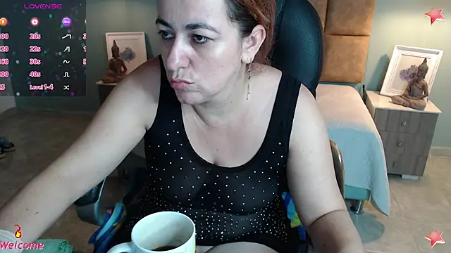 Barbiegomez online show from February 2025 03:28:01 AM