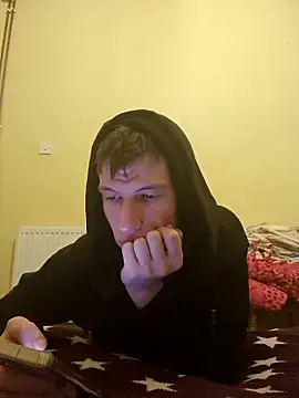 Snapshot of LuxxFin chatting on November 2025 03:56:02 AM LuxxFin online show from November 2025 03:56:02 AM