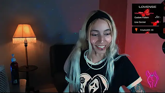 Snapshot of Saucy_Jenn chatting on January 2025 05:26:02 AM Saucy Jenn online show from January 2025 05:26:02 AM