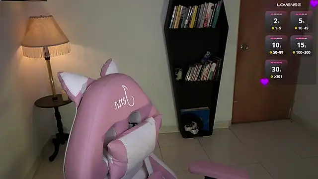 Snapshot of Saucy_Jenn chatting on February 2026 02:48:02 AM Saucy Jenn online show from February 2026 02:48:02 AM