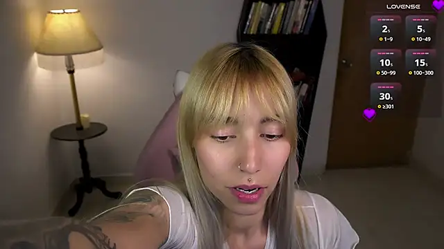 Snapshot of Saucy_Jenn chatting on February 2026 03:29:02 AM Saucy Jenn online show from February 2026 03:29:02 AM