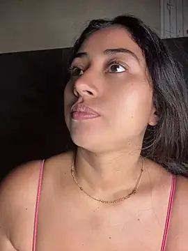 Snapshot of Valentinne_z chatting on June 2026 10:41:02 AM Valentinne z online show from June 2026 10:41:02 AM