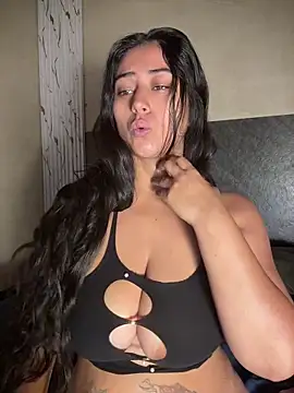 Snapshot of Valentinne_z chatting on July 2026 10:21:02 AM Valentinne z online show from July 2026 10:21:02 AM