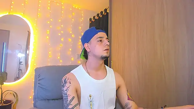 alejandro calderon1 online show from December 2024 04:49:02 AM