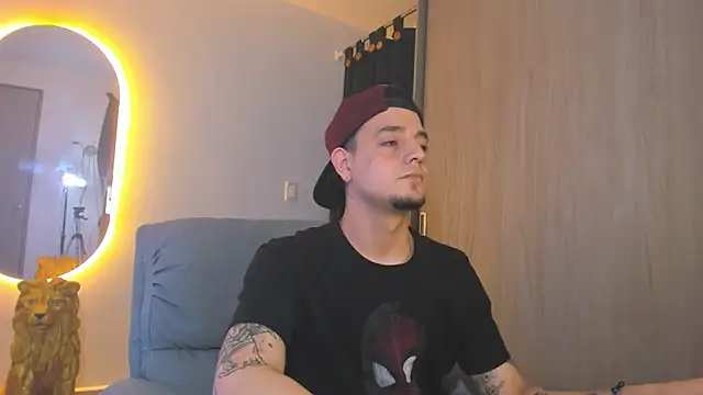 alejandro calderon1 online show from January 2025 06:33:01 AM