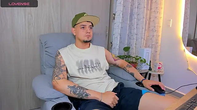 alejandro calderon1 online show from September 2025 03:43:01 AM