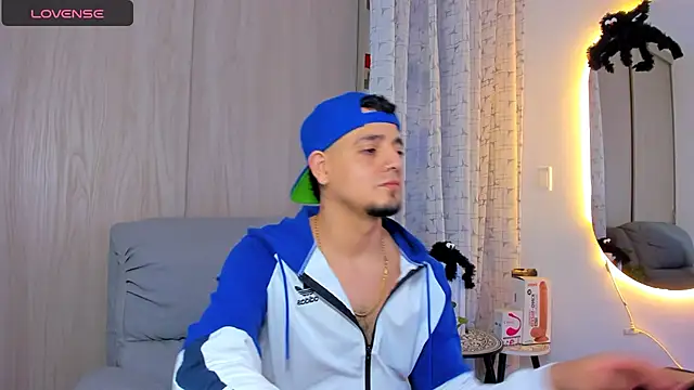 alejandro calderon1 online show from October 2025 05:22:02 AM