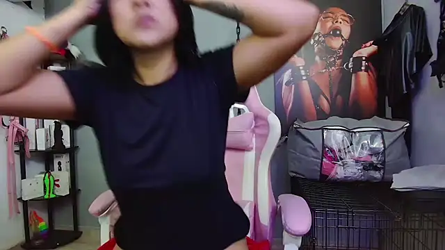 Snapshot of Hannah-grace chatting on February 2026 09:48:02 AM Hannah-grace online show from February 2026 09:48:02 AM