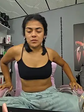 Snapshot of Hannah-grace chatting on February 2026 08:59:02 AM Hannah-grace online show from February 2026 08:59:02 AM