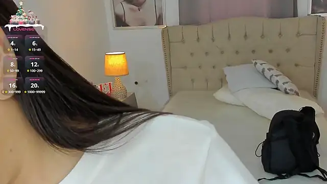 Snapshot of Beautyari_ chatting on December 2025 12:42:02 PM Beautyari online show from December 2025 12:42:02 PM