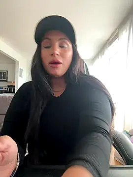 Snapshot of MeghanXO chatting on November 2025 02:34:02 PM MeghanXO online show from November 2025 02:34:02 PM