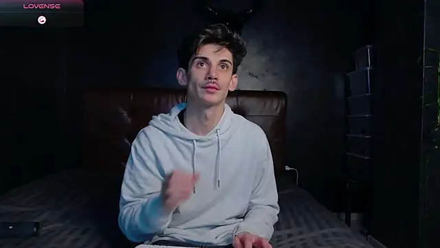 DanielCrush1 online show from January 2026 07:08:01 PM