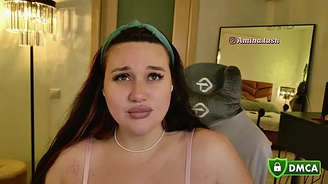 Snapshot of AminaCharm chatting on January 2025 02:47:01 PM AminaCharm online show from January 2025 02:47:01 PM