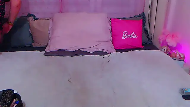 BustyVicky online show from October 2025 09:57:01 PM