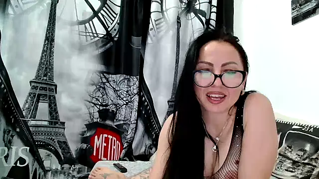 Anne30 online show from May 2026 07:44:01 PM