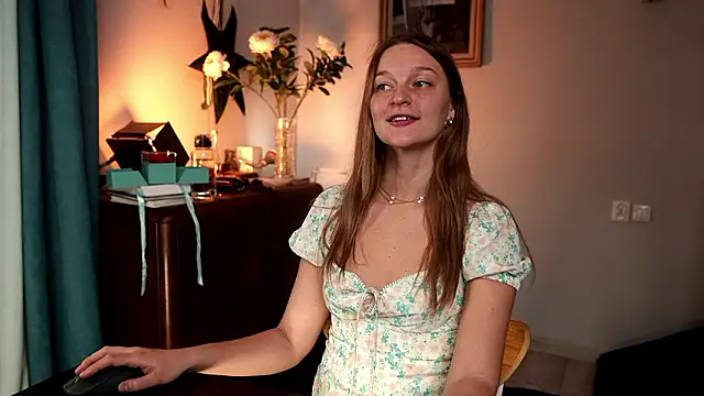 Snapshot of Special___ chatting on December 2024 07:01:01 PM Special    online show from December 2024 07:01:01 PM