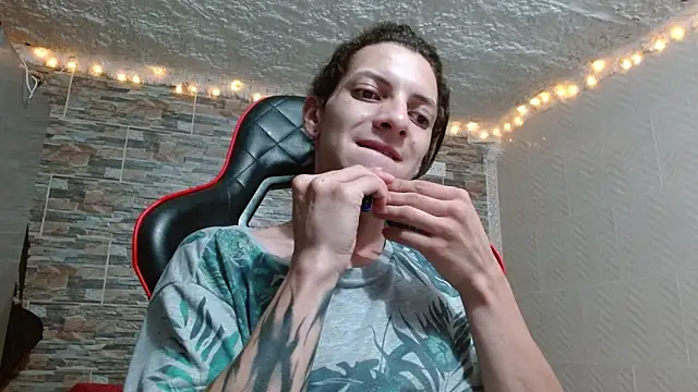 Snapshot of omar_alurba chatting on November 2025 11:17:01 PM omar alurba online show from November 2025 11:17:01 PM