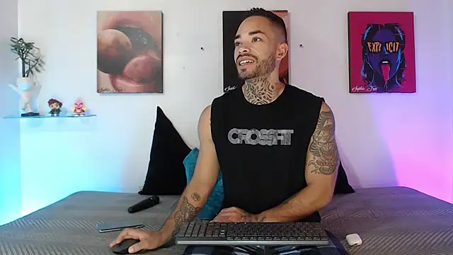 SophieFoxx17 online show from January 2026 12:10:02 PM