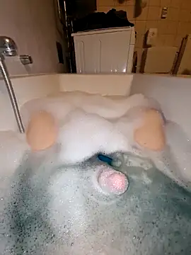 Snapshot of toeloverlive chatting on November 2025 07:36:02 PM toeloverlive online show from November 2025 07:36:02 PM